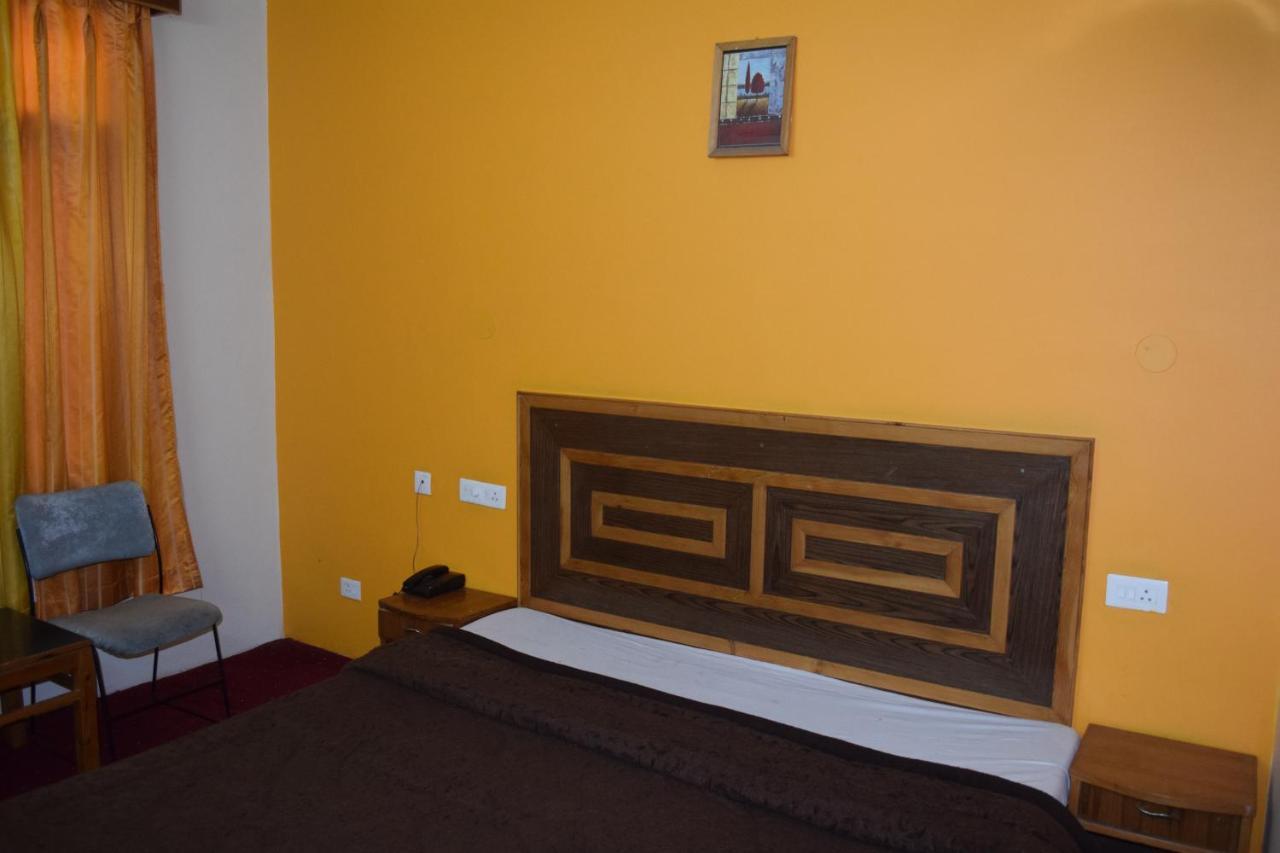 Hotel Adarsh Annexe - Manali (Himachal Pradesh) — Photos 1